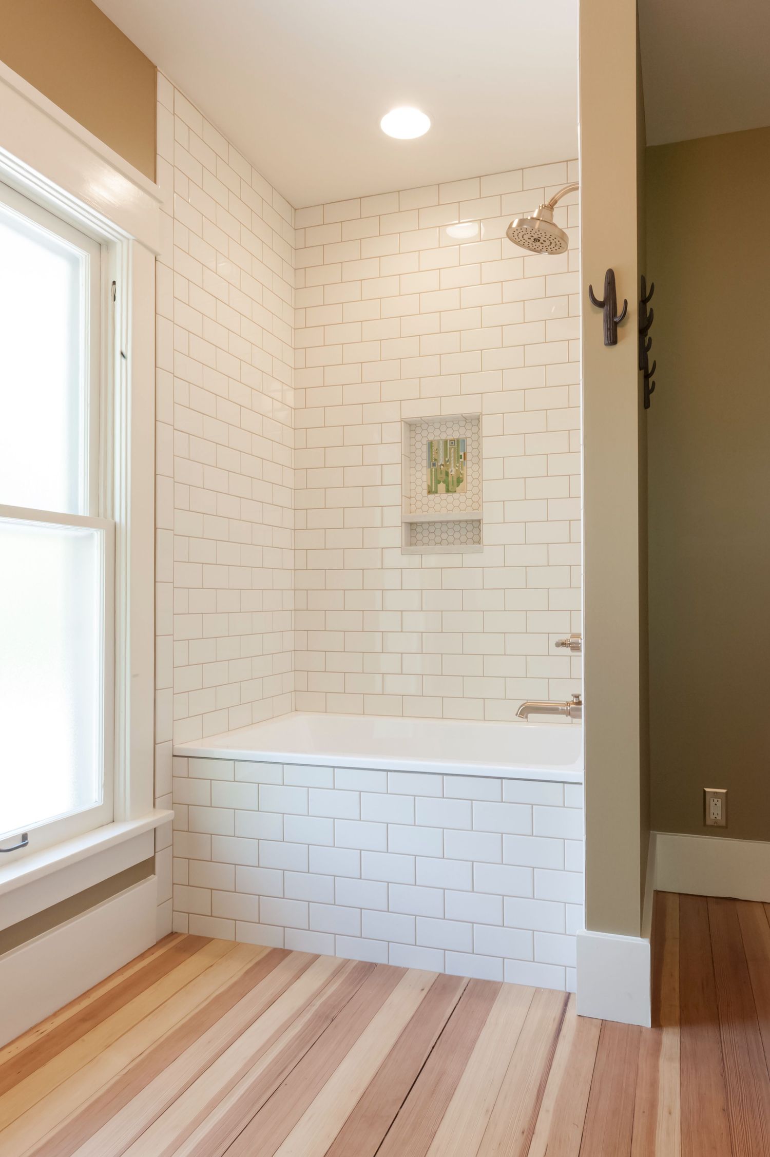 20210622_LandmarkCR_AmbuehlBathrooms-5