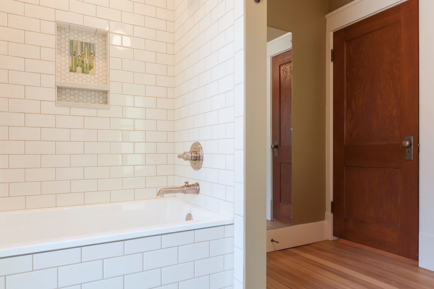 20210622_LandmarkCR_AmbuehlBathrooms-15
