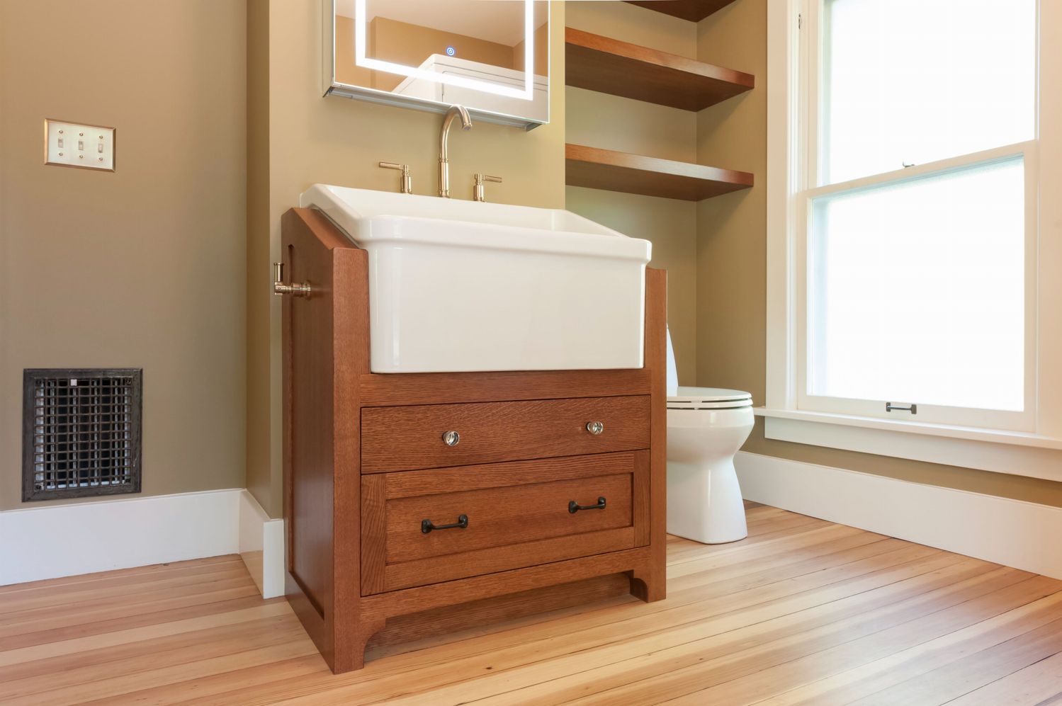 20210622_LandmarkCR_AmbuehlBathrooms-12