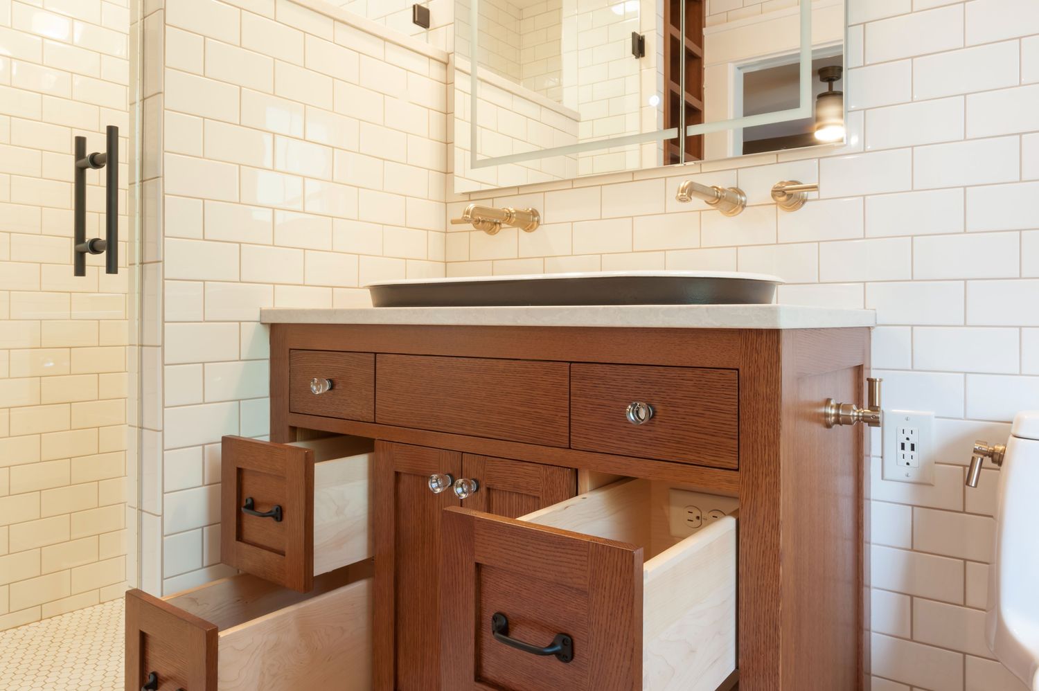 20210622_LandmarkCR_AmbuehlBathrooms-30