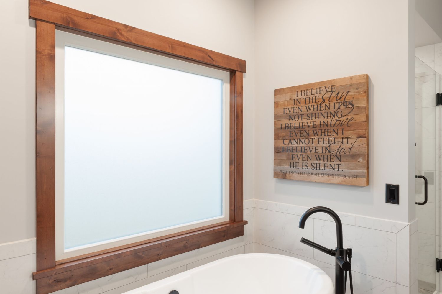 20230128_PrairieWoodworks_DietschBathroom-2
