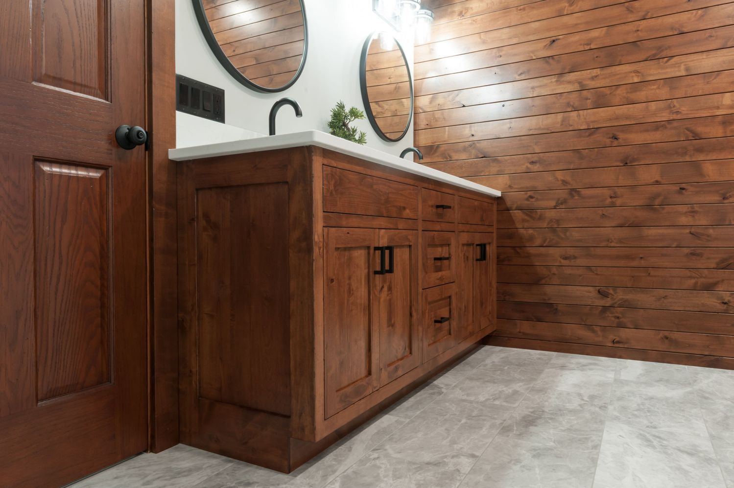 20230128_PrairieWoodworks_DietschBathroom-10