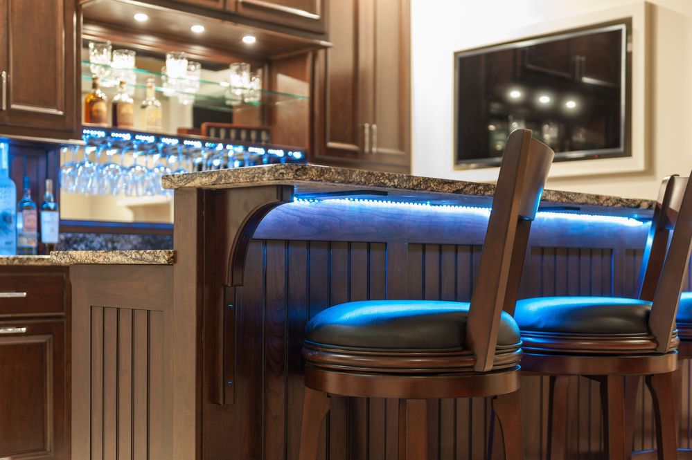 20180425_PrairieWoodworks_LukeAnderson_HomeBasementBar-20